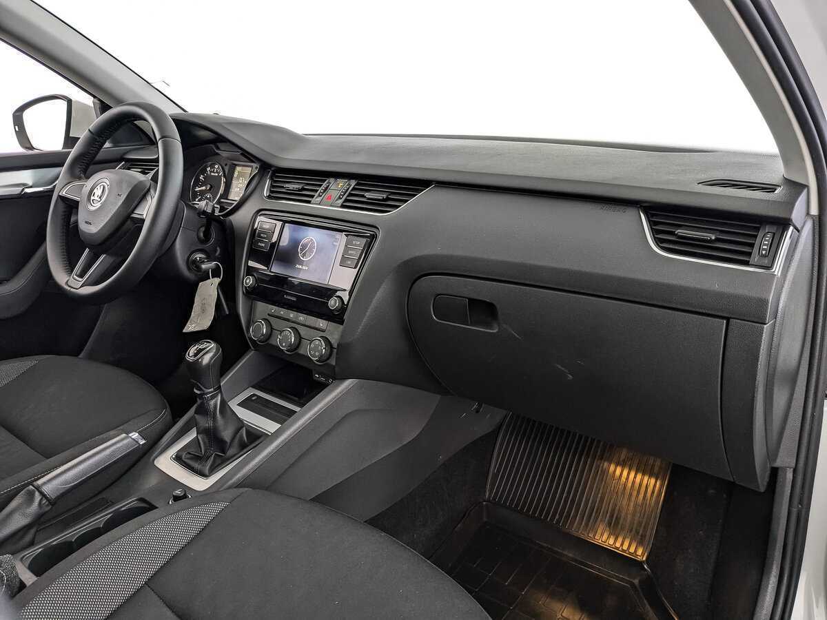 Купить Skoda Octavia, 2017, 144 758 км.. Фото: #8