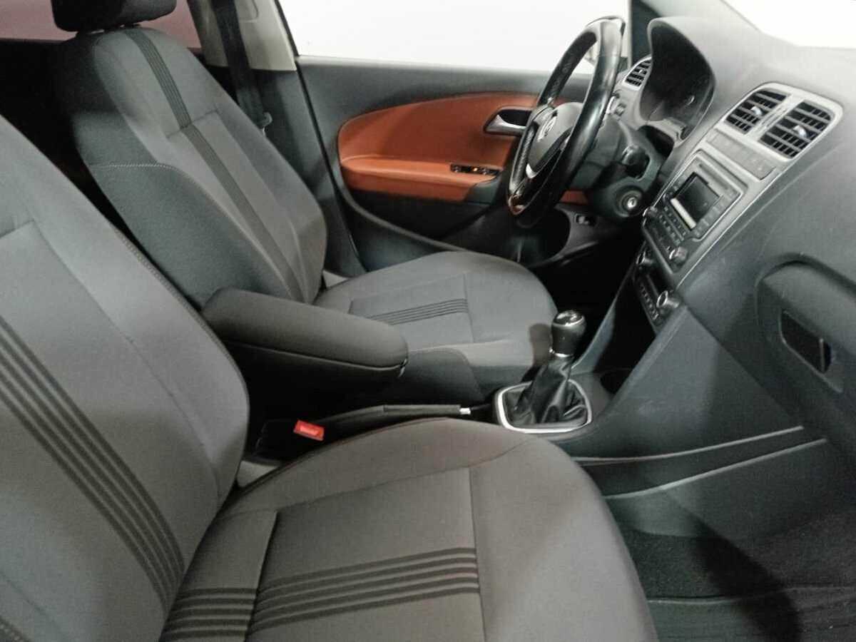 Купить Volkswagen Polo, 2016, 125 239 км.. Фото: #8