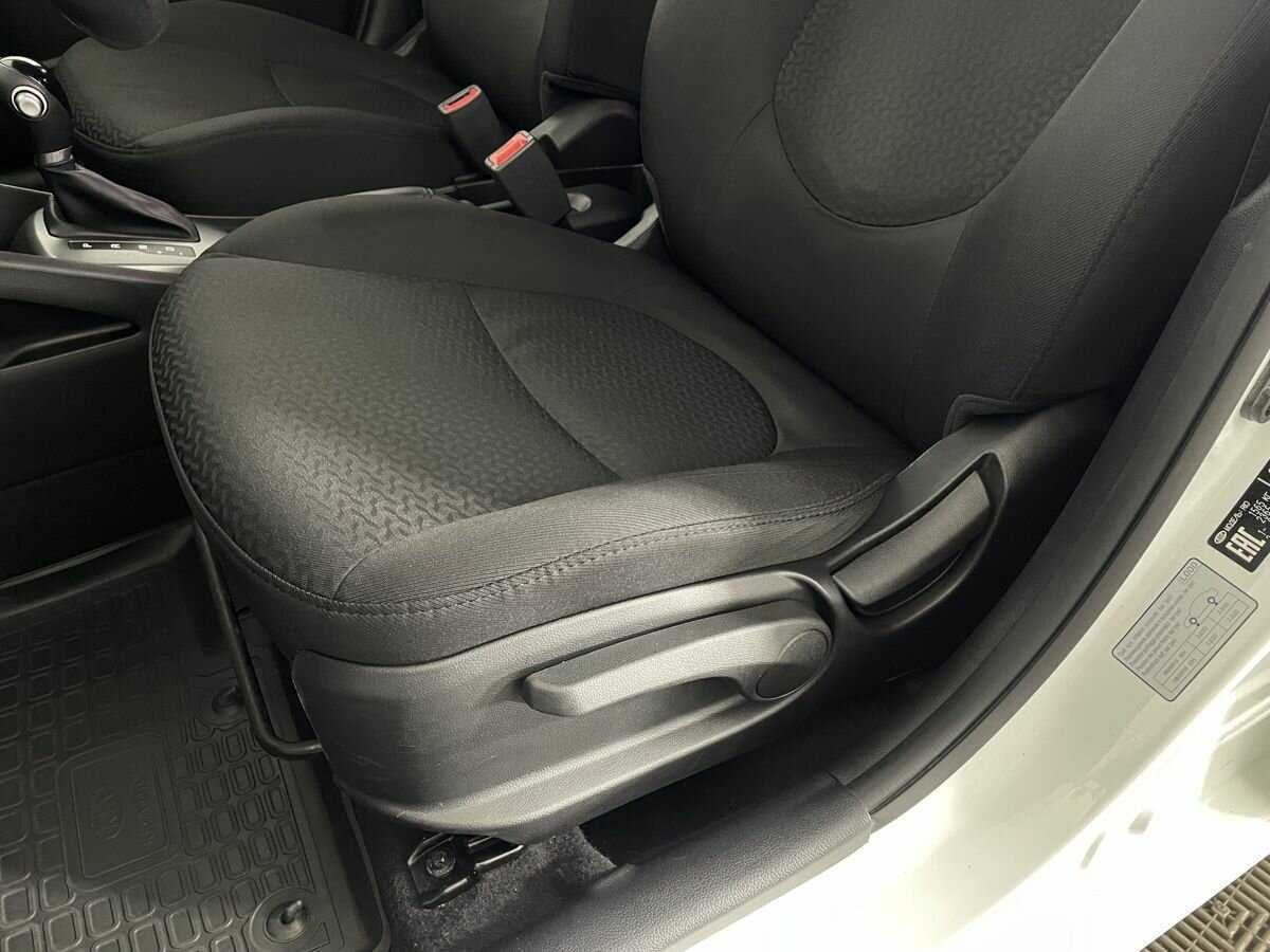 Купить Kia Rio, 2016, 93 547 км.. Фото: #8