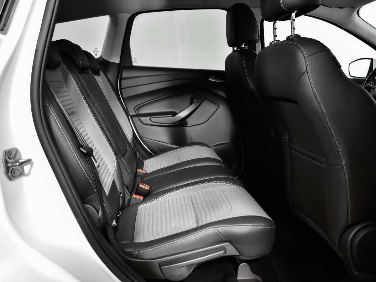 Купить Ford Kuga, 2017, 128 497 км.. Фото: #9