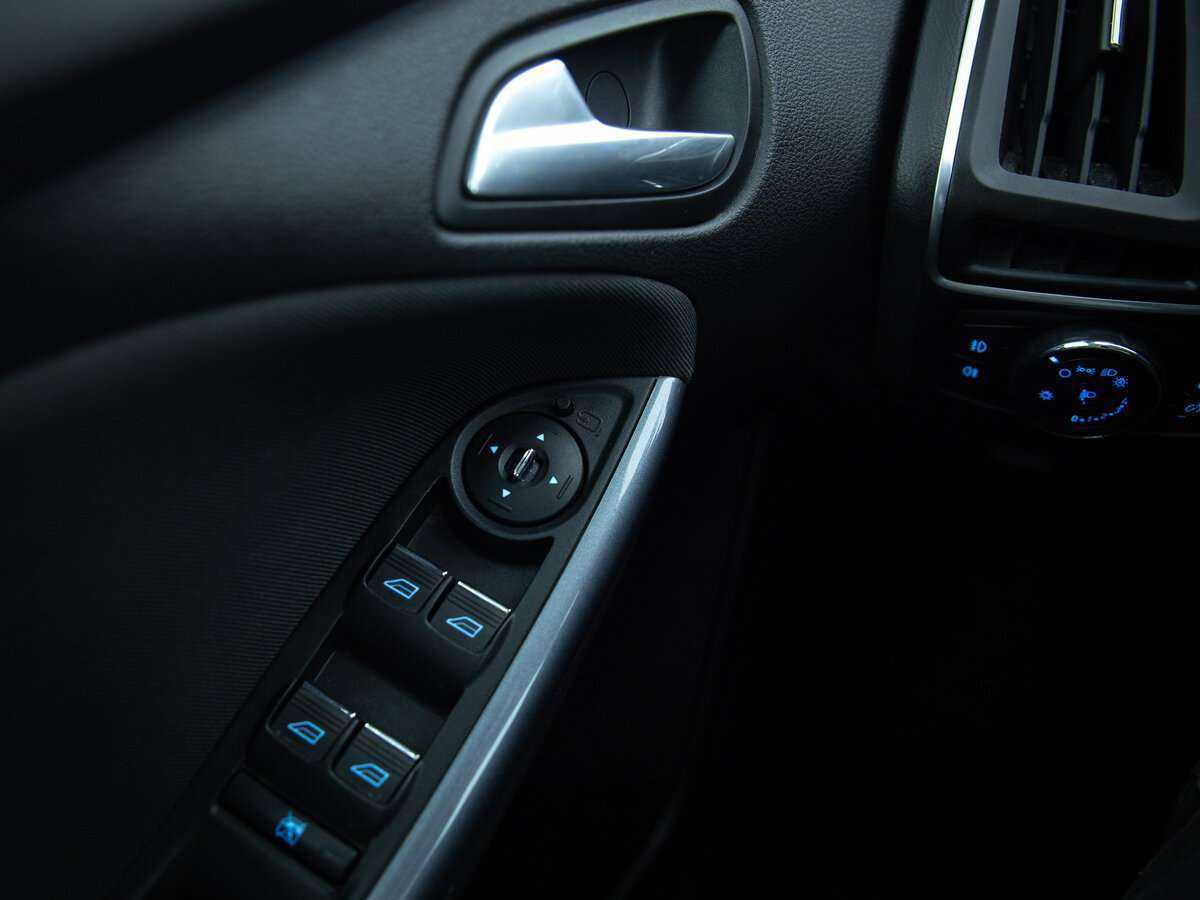 Купить Ford Focus, 2012, 151 148 км.. Фото: #13