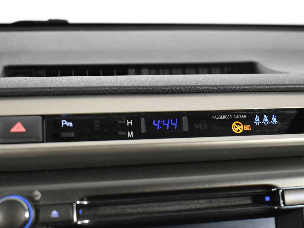 Купить Toyota RAV4, 2015, 144 524 км.. Фото: #17