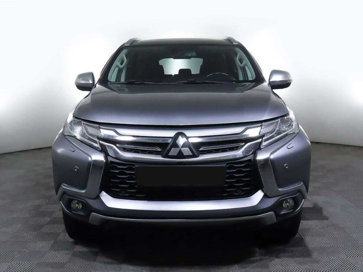 Купить Mitsubishi Pajero Sport, 2017, 91 308 км.. Посмотреть фото