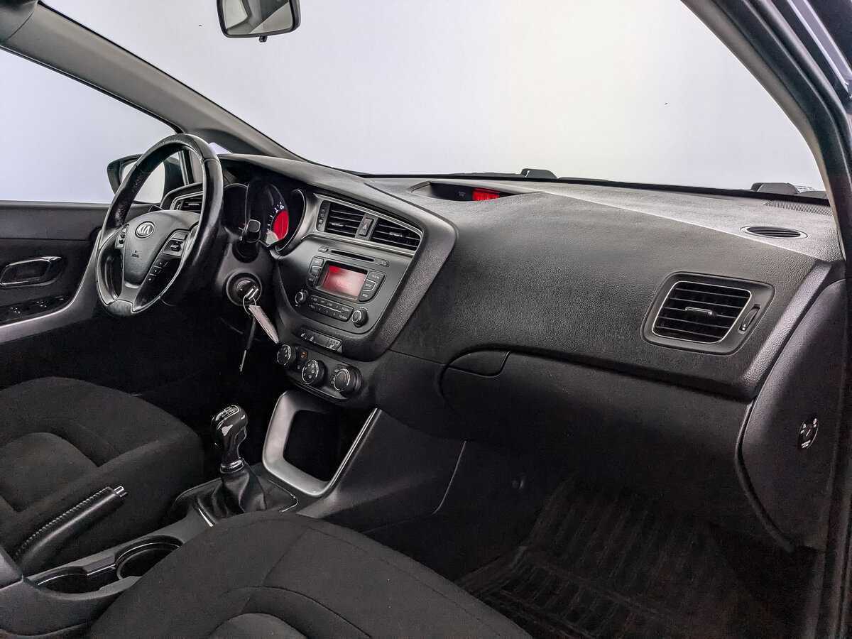 Купить Kia Ceed, 2015, 164 117 км.. Фото: #8