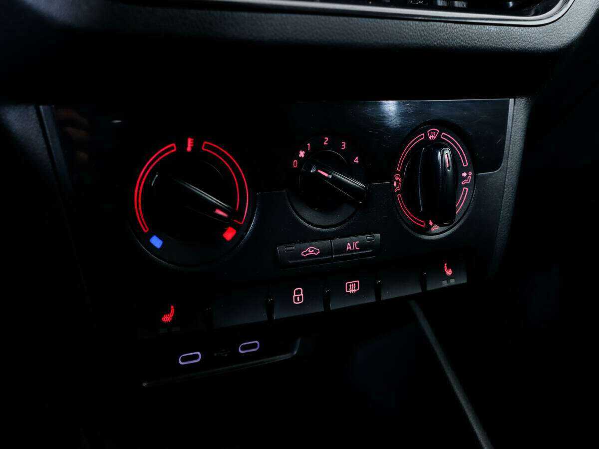 Купить Volkswagen Polo, 2020, 156 836 км.. Фото: #11