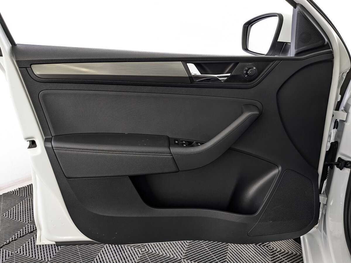 Купить Skoda Rapid, 2018, 59 140 км.. Фото: #14