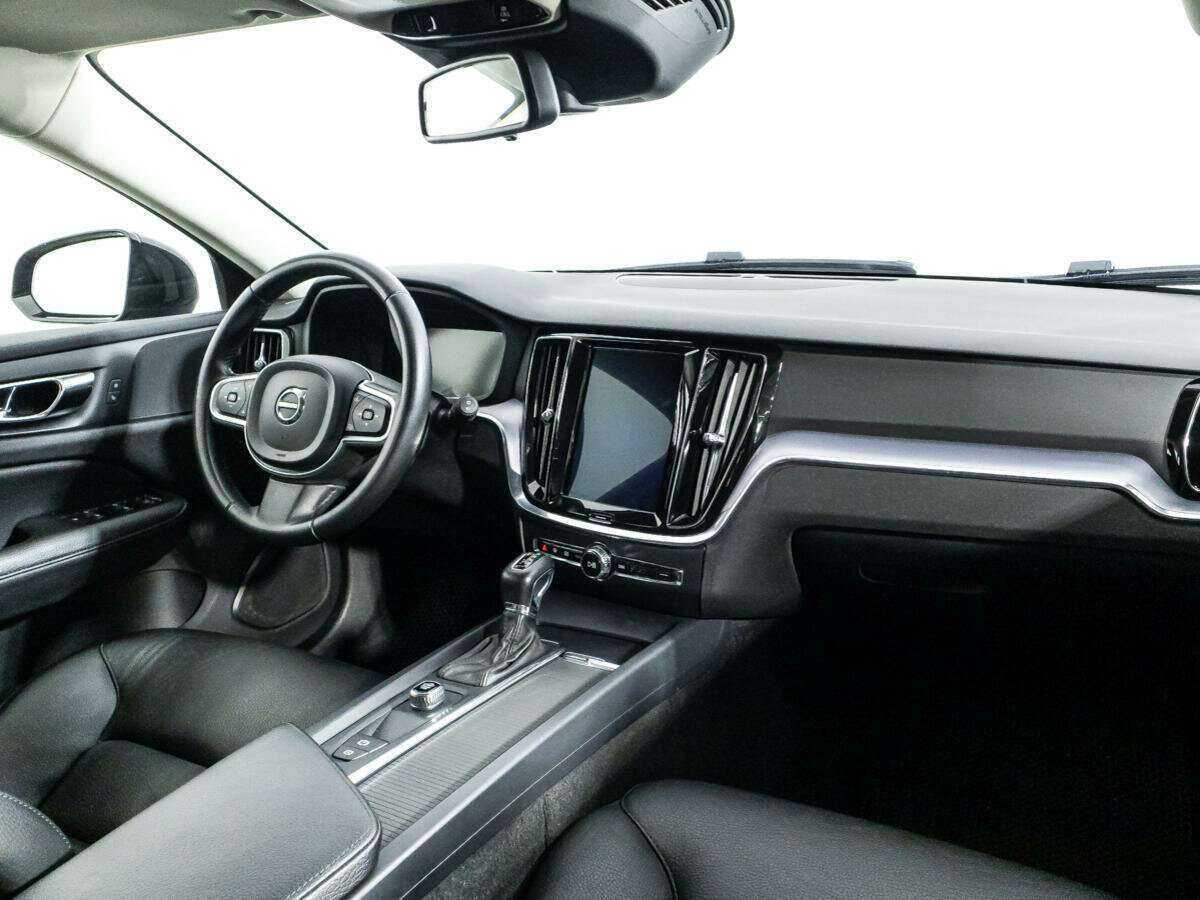 Купить Volvo V60, 2018, 223 990 км.. Фото: #8