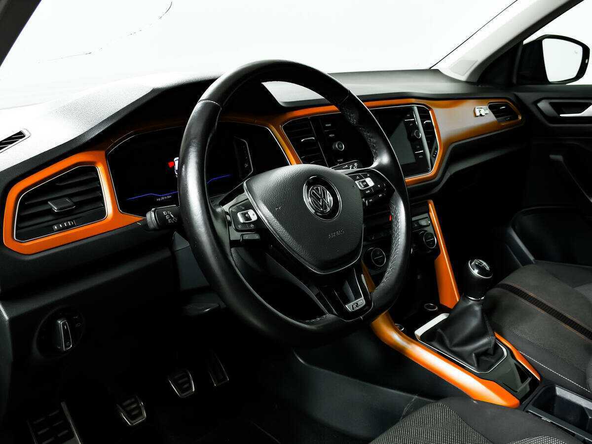 Купить Volkswagen T-Roc, 2018, 94 096 км.. Фото: #12