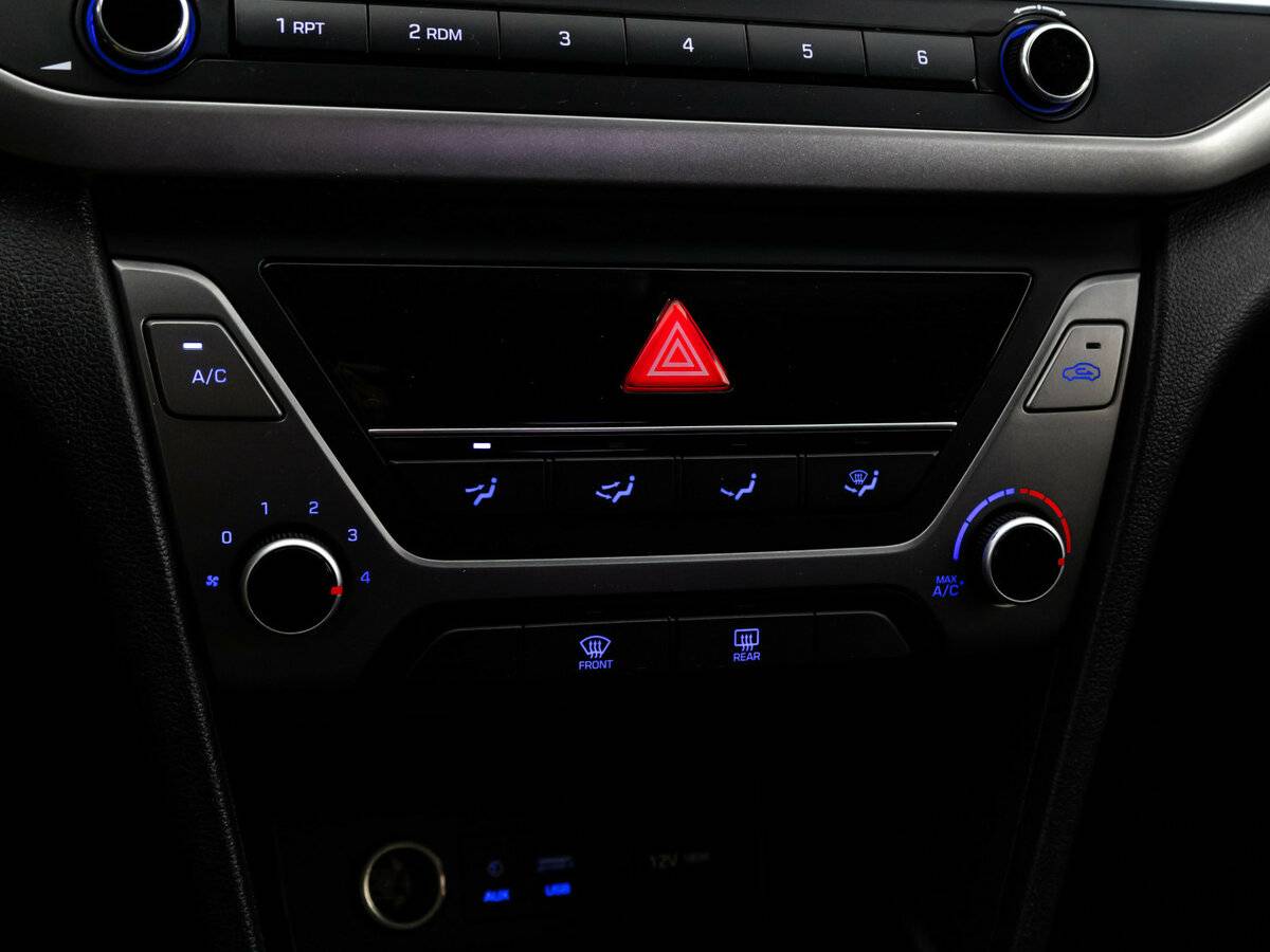 Купить Hyundai Elantra, 2016, 207 673 км.. Фото: #10