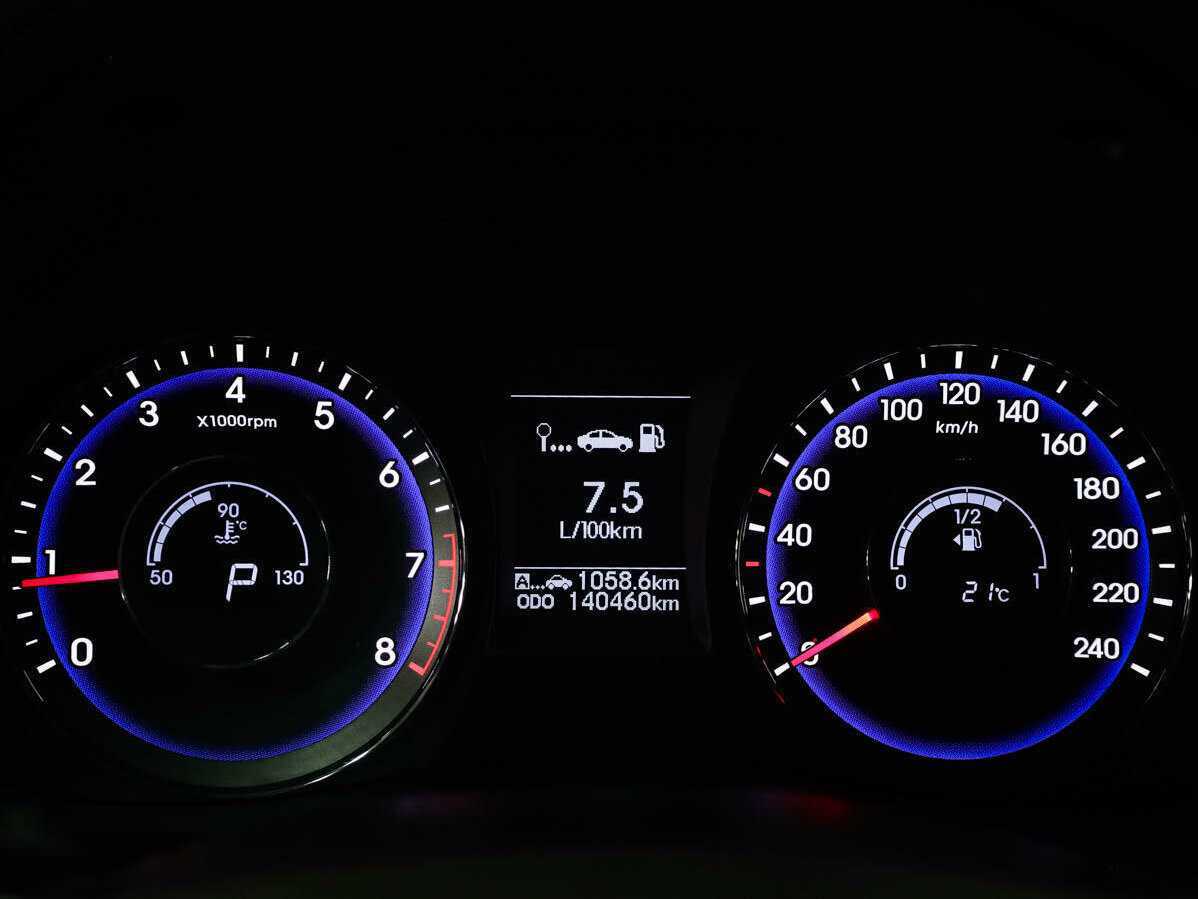 Купить Hyundai i40, 2015, 140 460 км.. Фото: #9