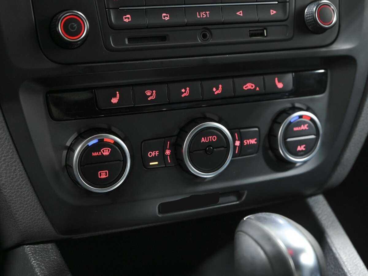 Купить Volkswagen Jetta, 2013, 158 244 км.. Фото: #10