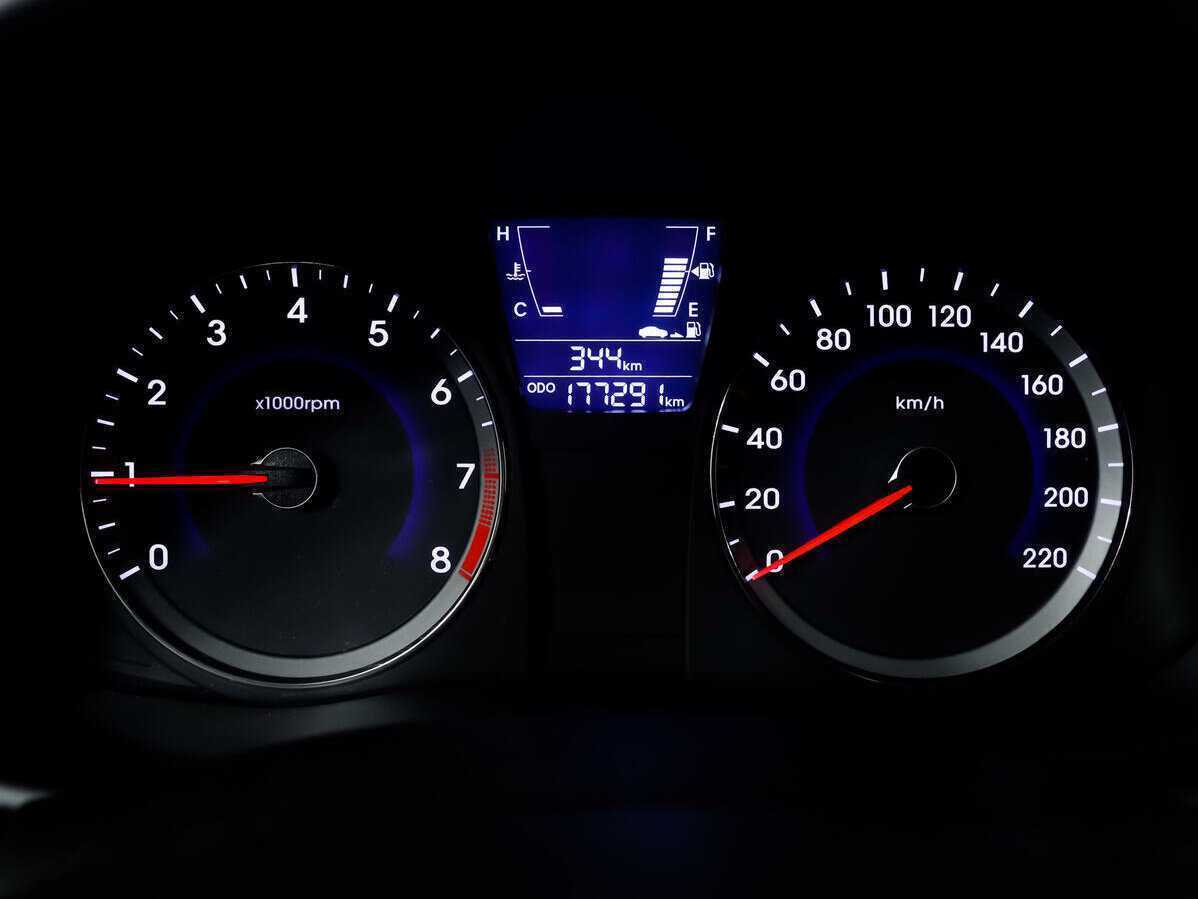 Купить Hyundai Solaris, 2012, 177 289 км.. Фото: #9