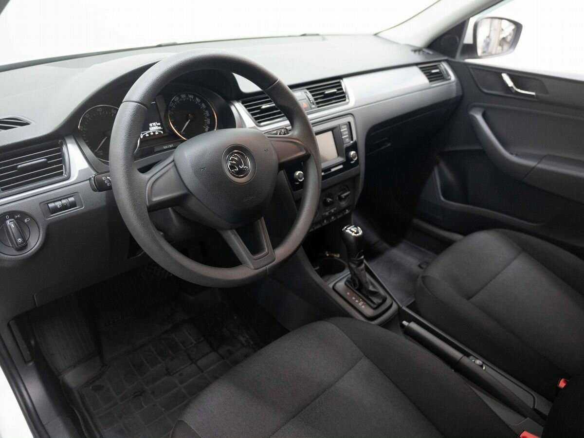 Купить Skoda Rapid, 2017, 68 800 км.. Фото: #6