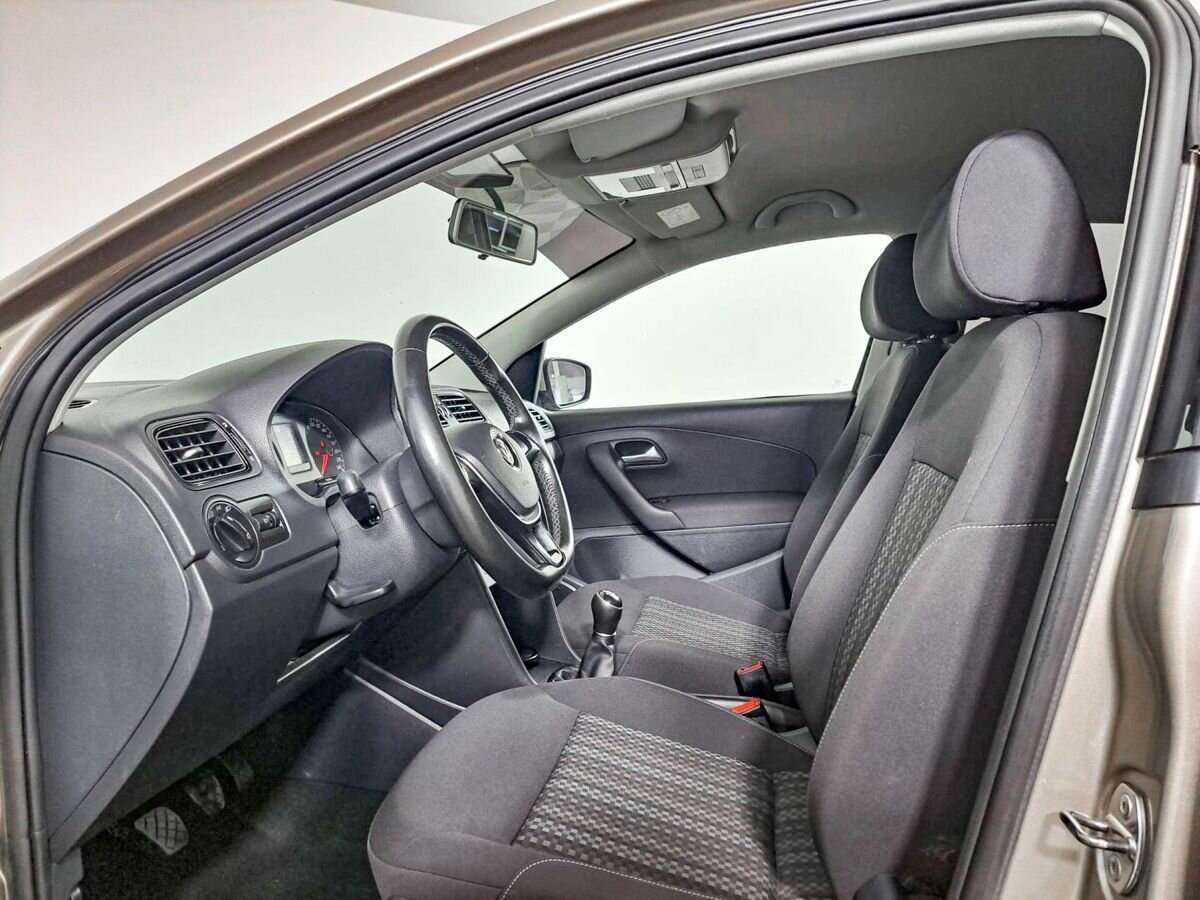 Купить Volkswagen Polo, 2018, 149 000 км.. Фото: #12