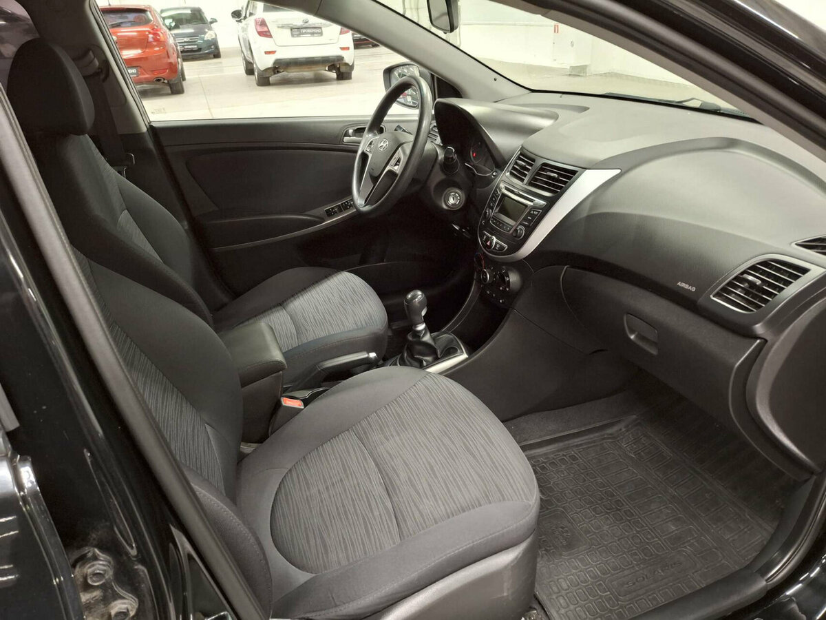 Купить Hyundai Solaris, 2016, 145 643 км.. Фото: #10