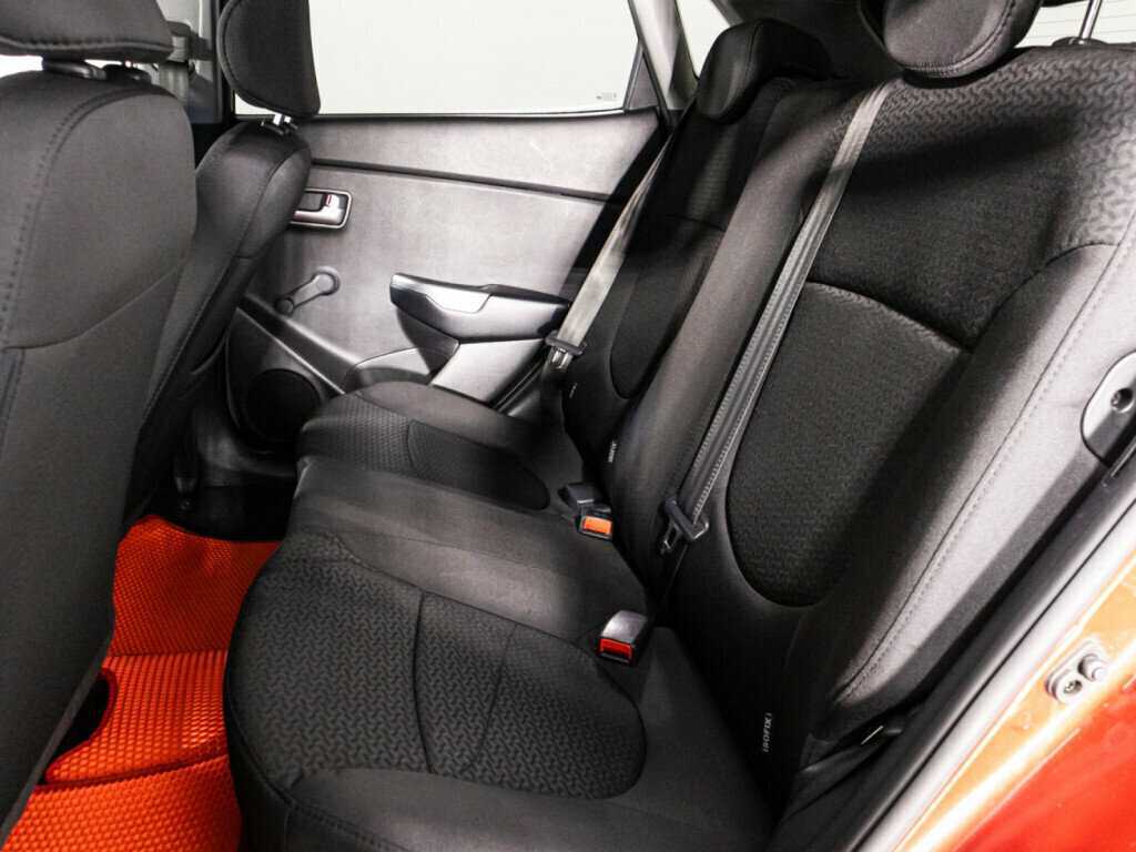 Купить Kia Rio, 2015, 72 649 км.. Фото: #9