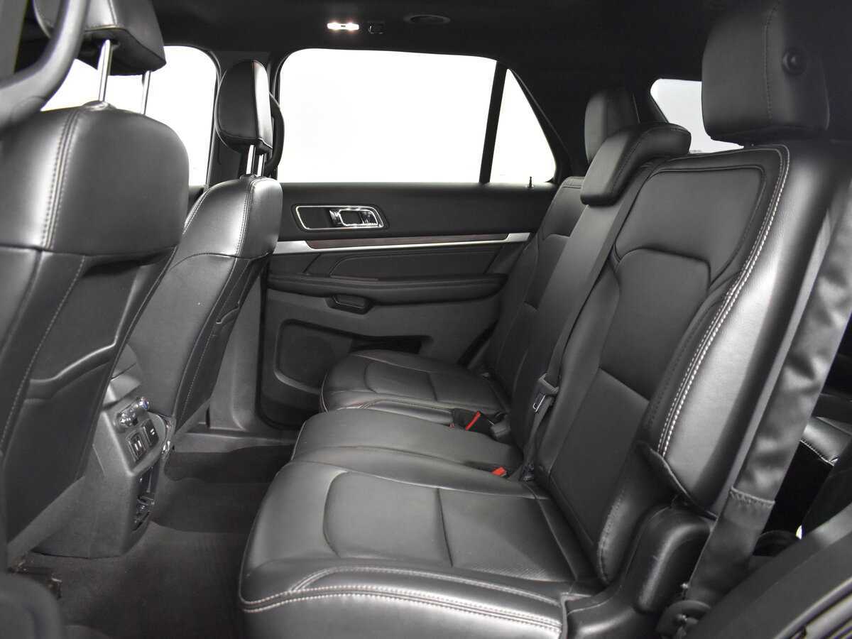 Купить Ford Explorer, 2018, 146 851 км.. Фото: #9
