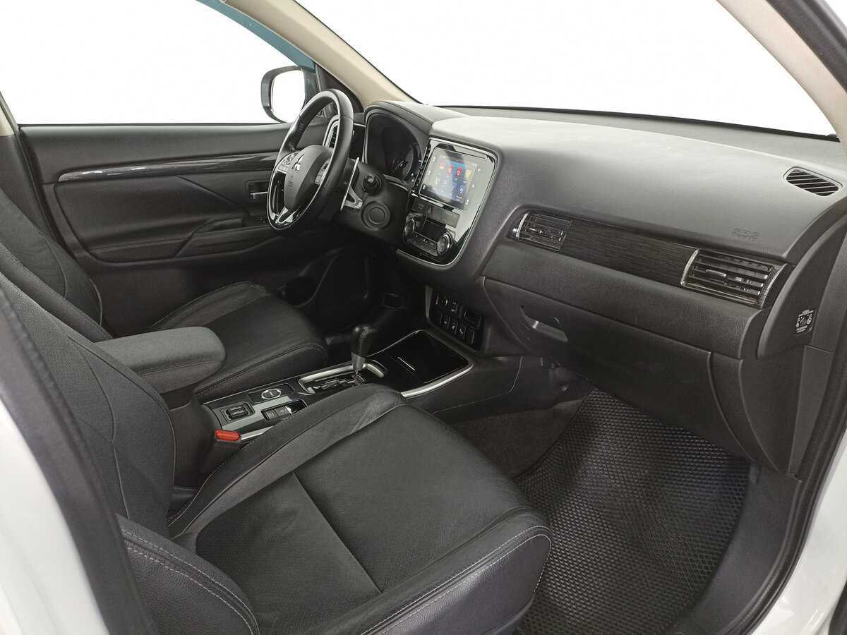 Купить Mitsubishi Outlander, 2017, 188 467 км.. Фото: #8