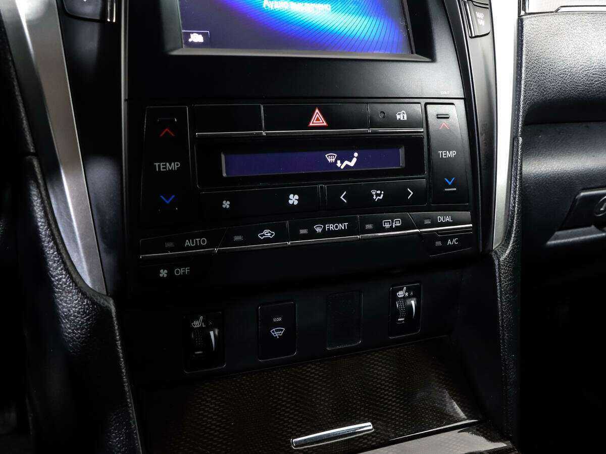 Купить Toyota Camry, 2017, 176 436 км.. Фото: #16