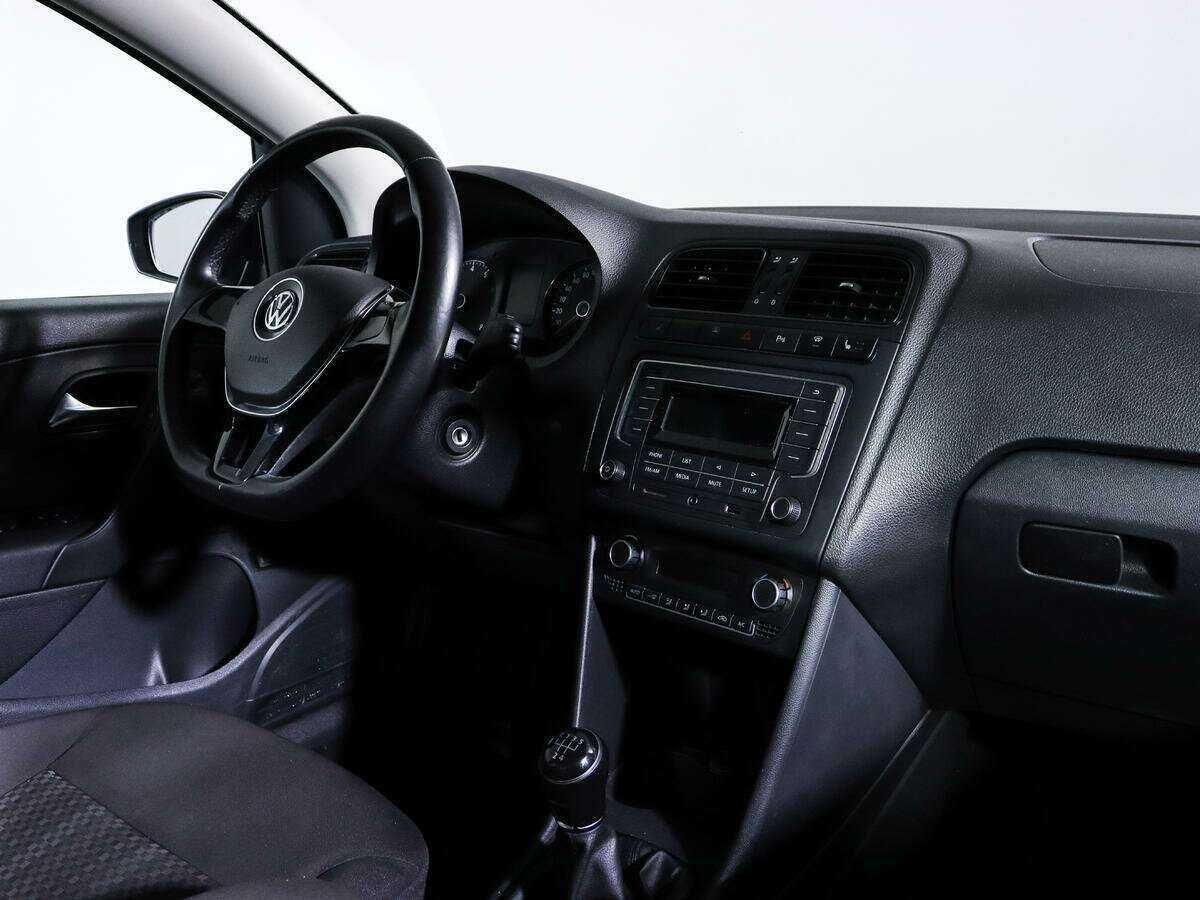 Купить Volkswagen Polo, 2016, 57 678 км.. Фото: #5