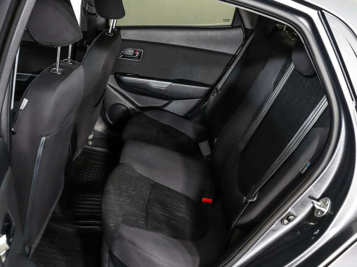 Купить Kia Rio, 2012, 162 975 км.. Фото: #9