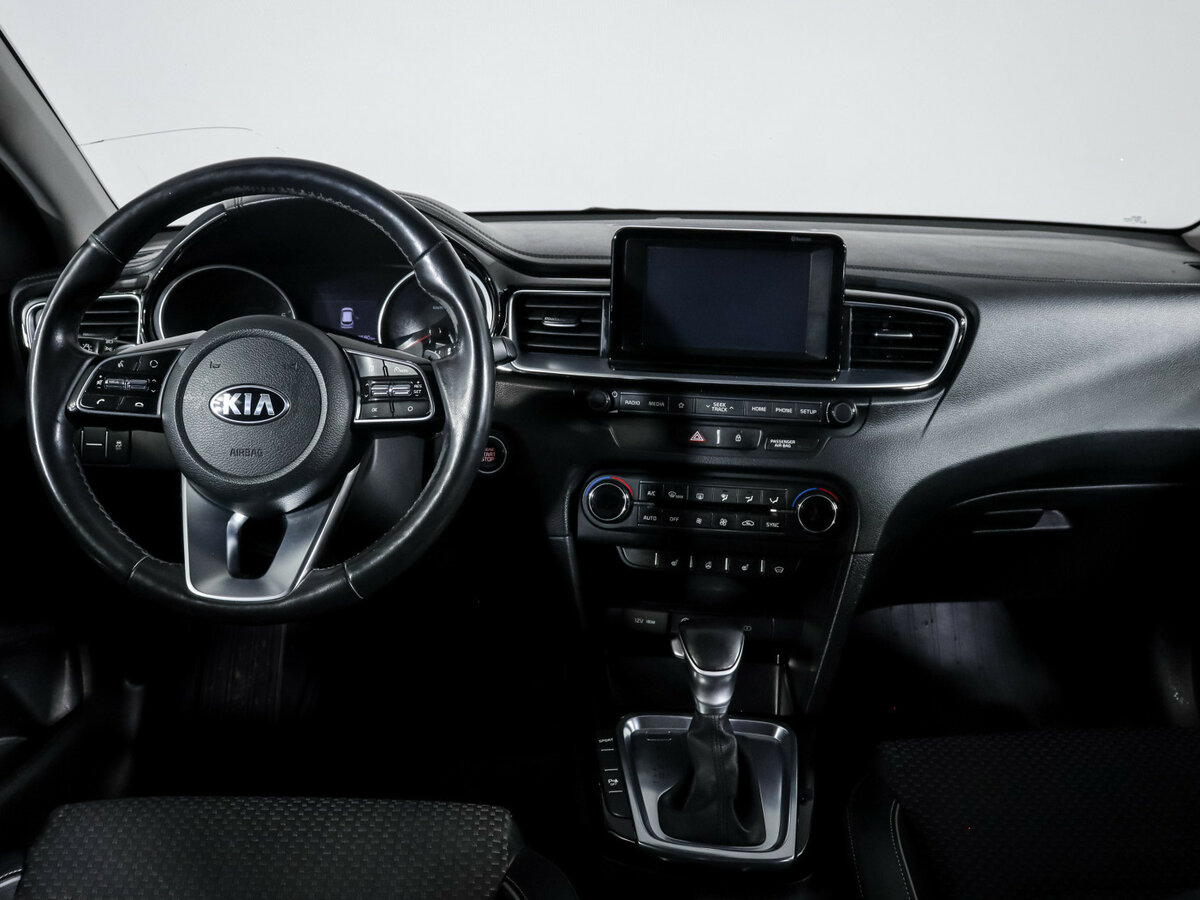 Купить Kia Ceed, 2019, 106 580 км.. Фото: #8