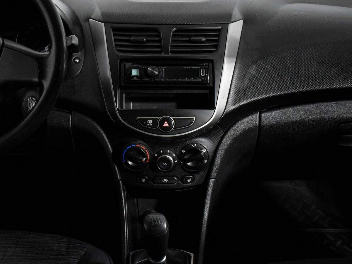 Купить Hyundai Solaris, 2014, 244 656 км.. Фото: #13