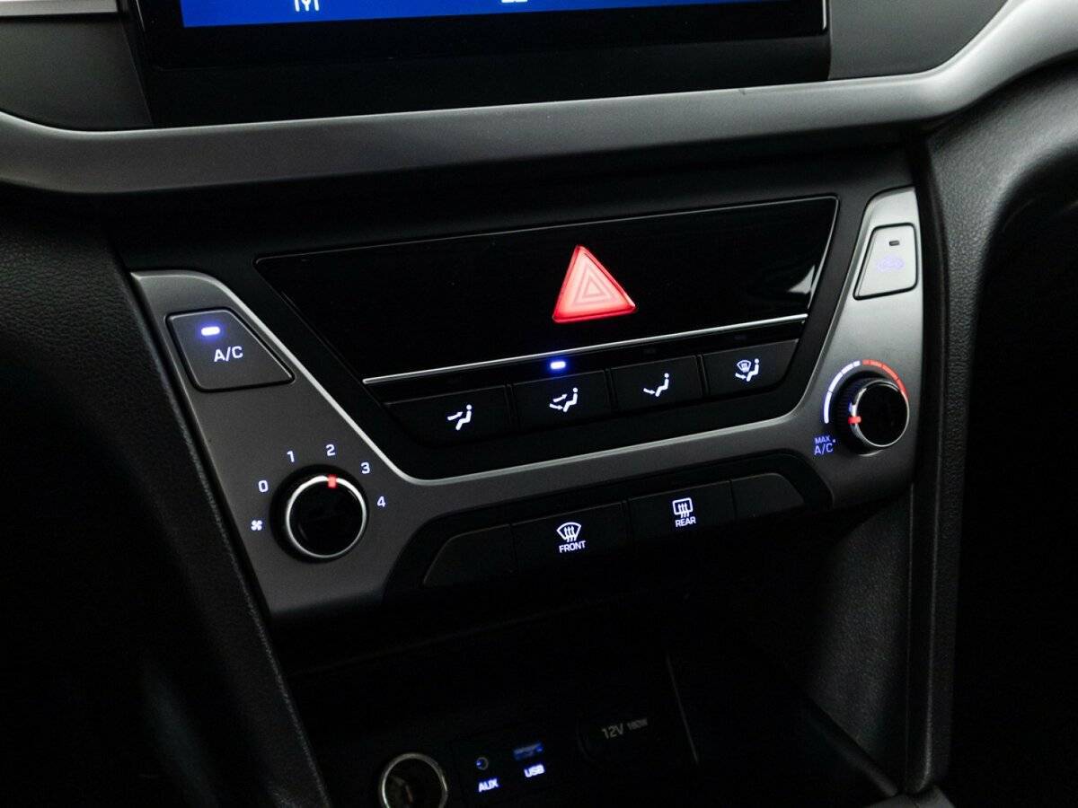 Купить Hyundai Elantra, 2016, 120 871 км.. Фото: #15