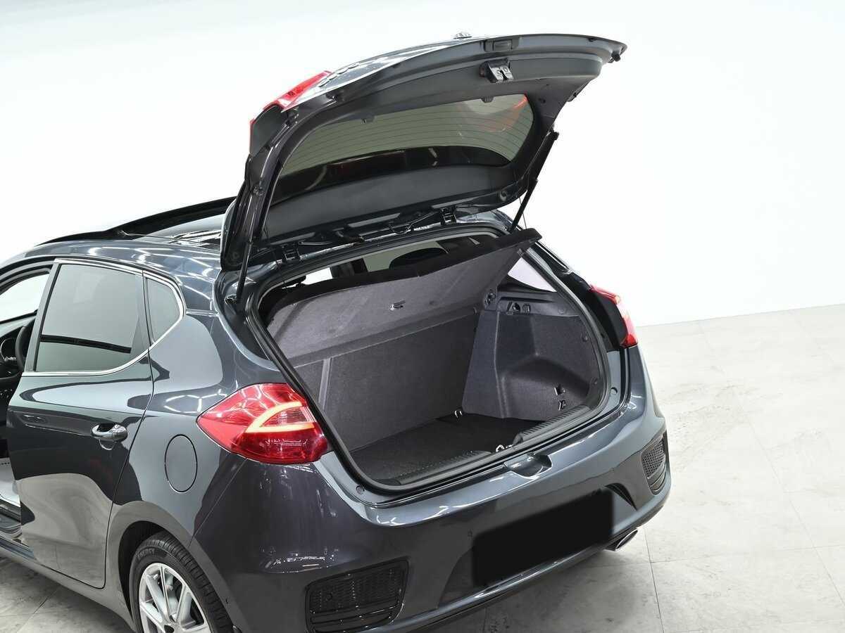 Купить Kia Ceed, 2016, 154 000 км.. Фото: #4