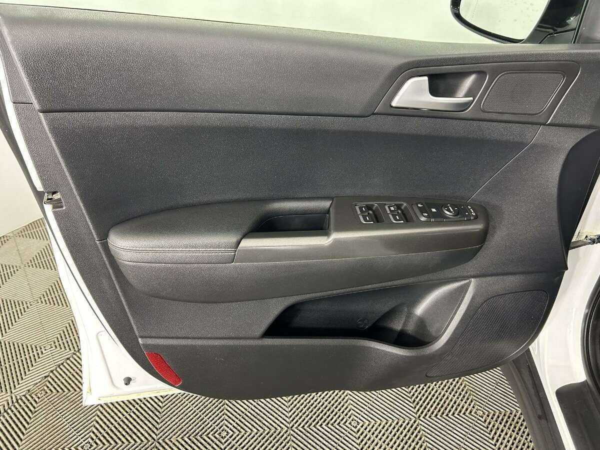 Купить Kia Sportage, 2016, 124 198 км.. Фото: #7