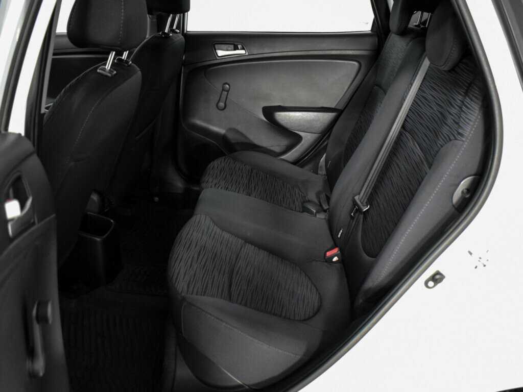 Купить Hyundai Solaris, 2014, 149 346 км.. Фото: #9