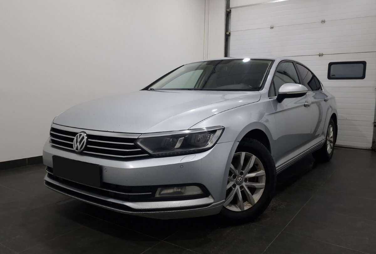 Купить Volkswagen Passat, 2015, 220 993 км.. Посмотреть фото