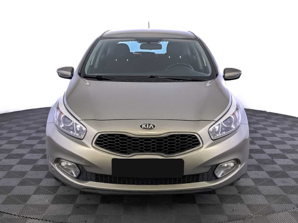 Купить Kia Ceed, 2014, 173 341 км.. Фото: #1