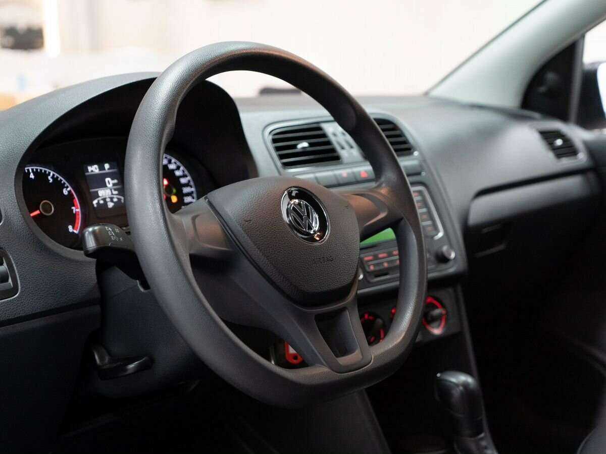 Купить Volkswagen Polo, 2017, 89 386 км.. Фото: #4