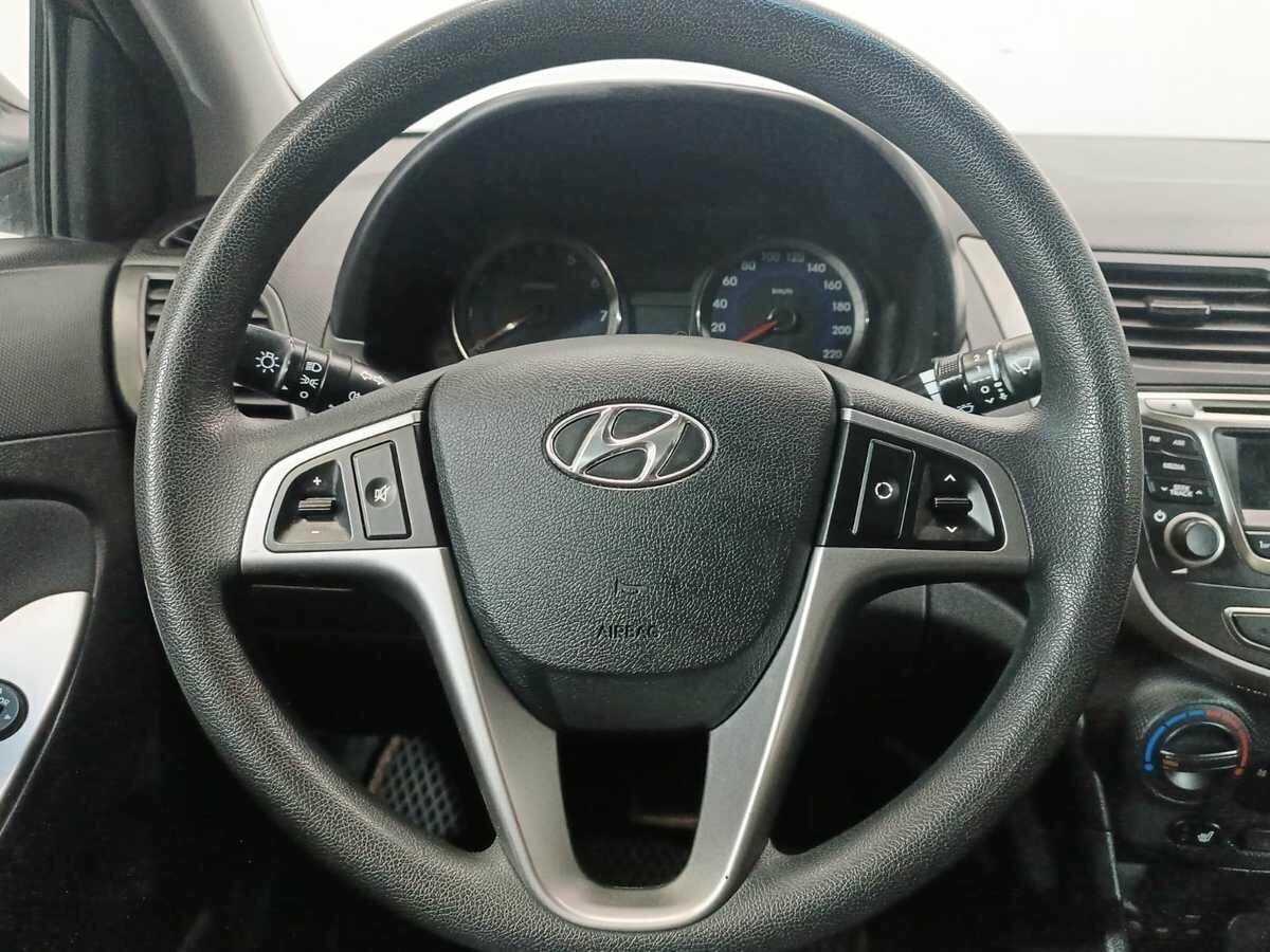 Купить Hyundai Solaris, 2016, 71 506 км.. Фото: #11