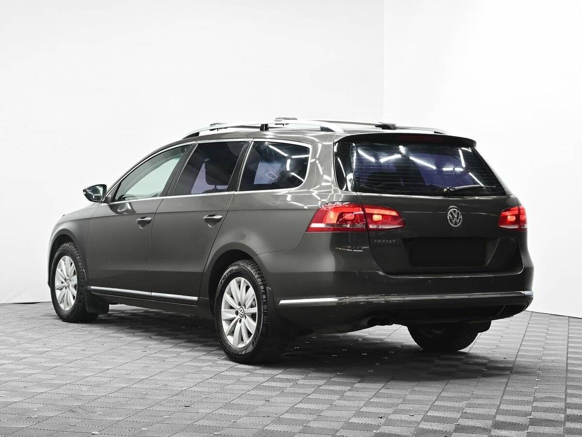 Купить Volkswagen Passat, 2012, 121 000 км.. Фото: #2