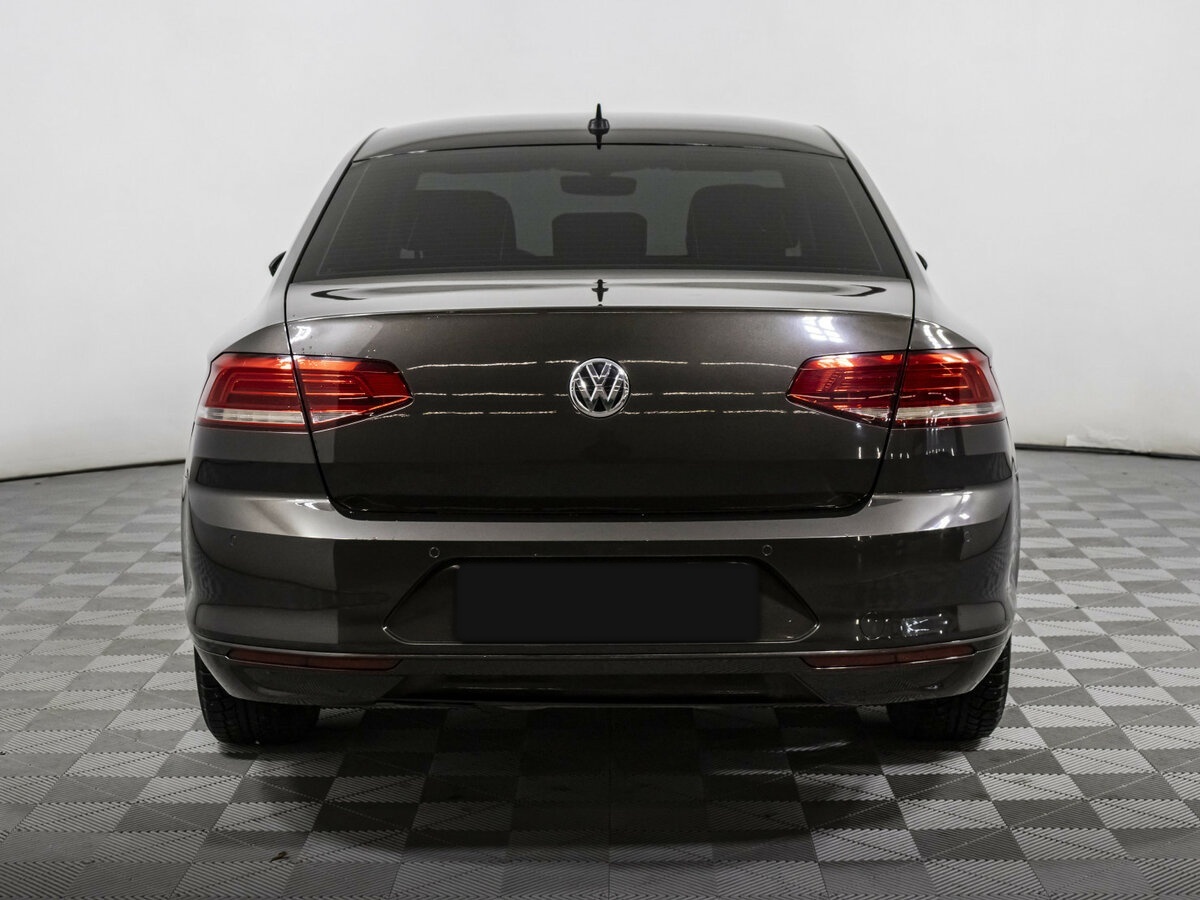 Купить Volkswagen Passat, 2017, 152 451 км.. Фото: #4