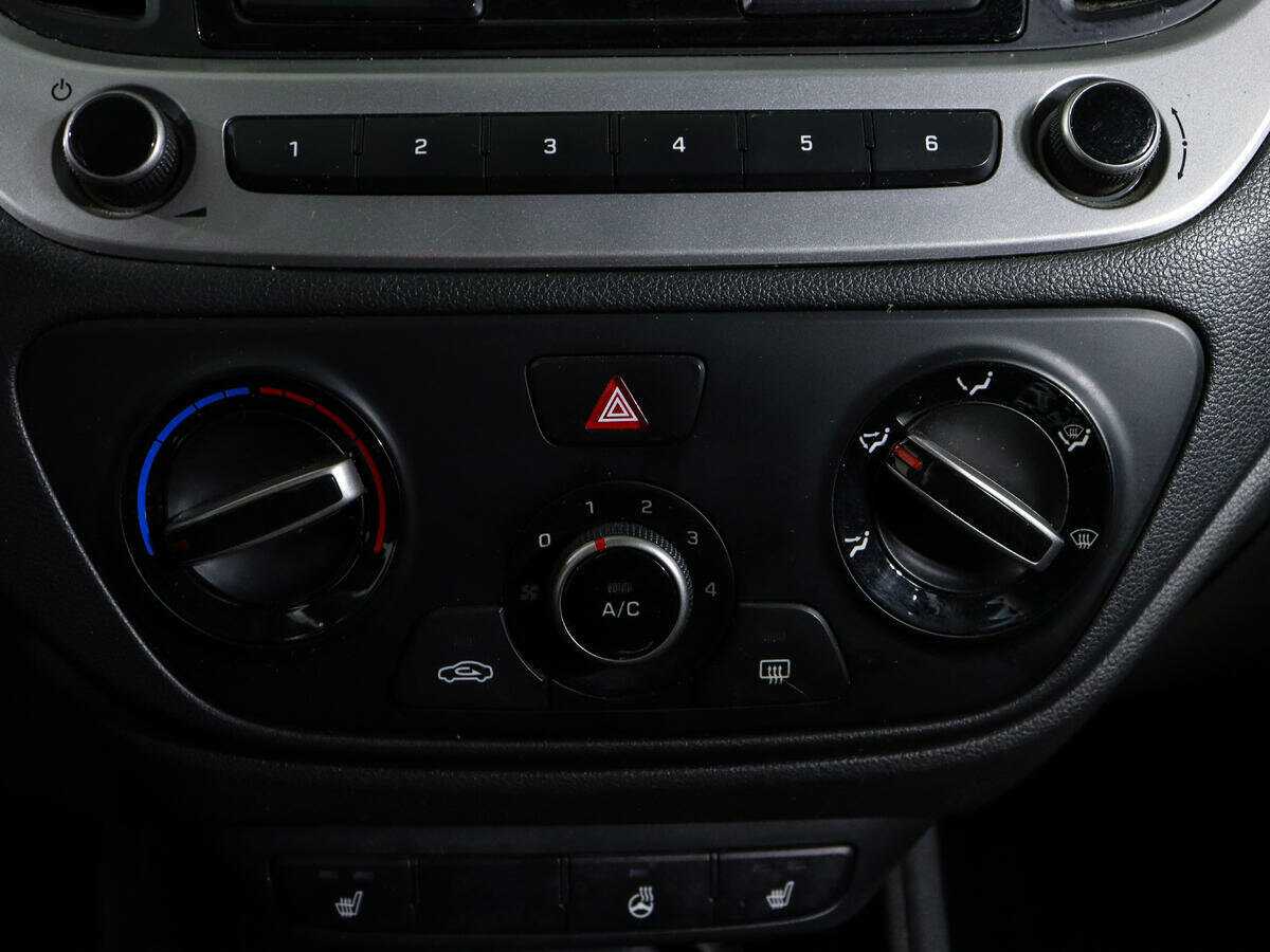 Купить Hyundai Solaris, 2018, 112 200 км.. Фото: #15