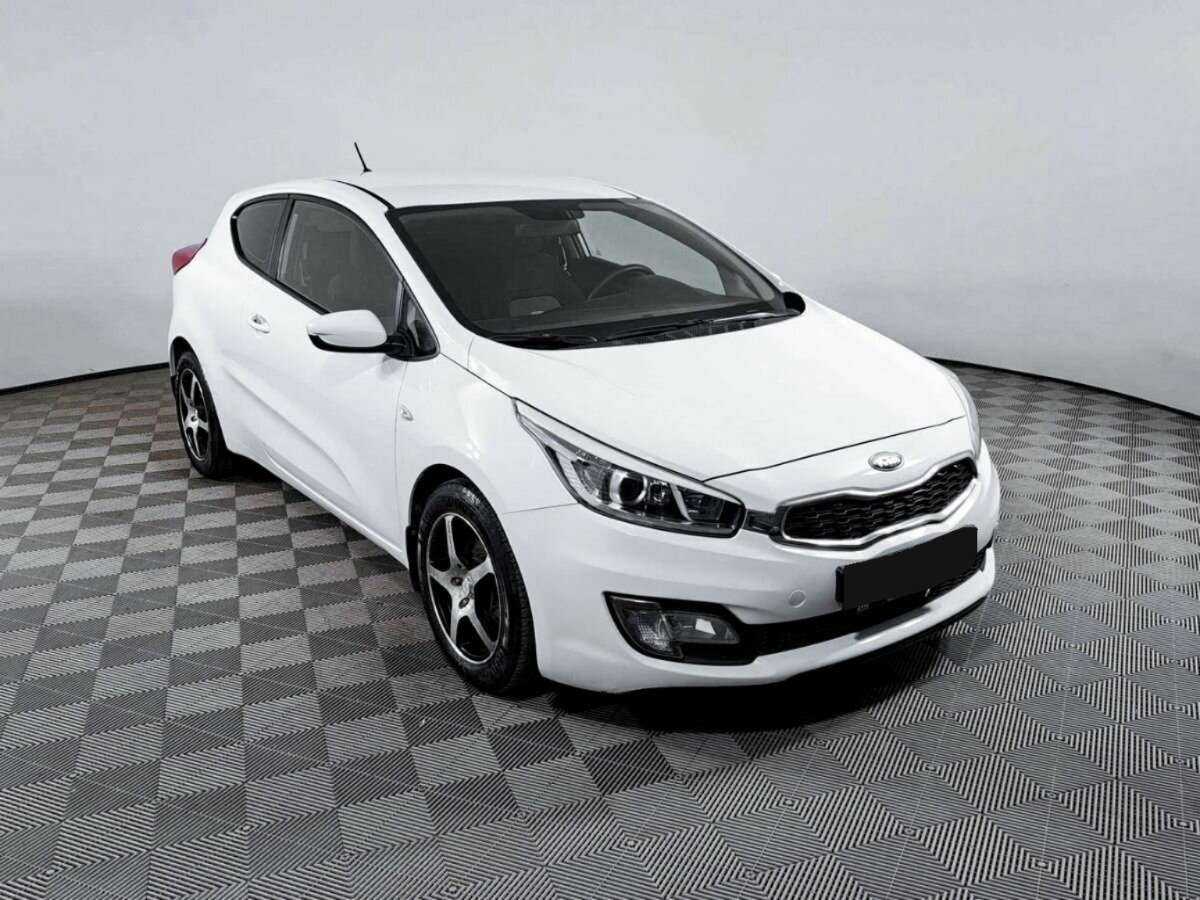 Купить Kia Ceed, 2013, 98 781 км.. Фото: #2