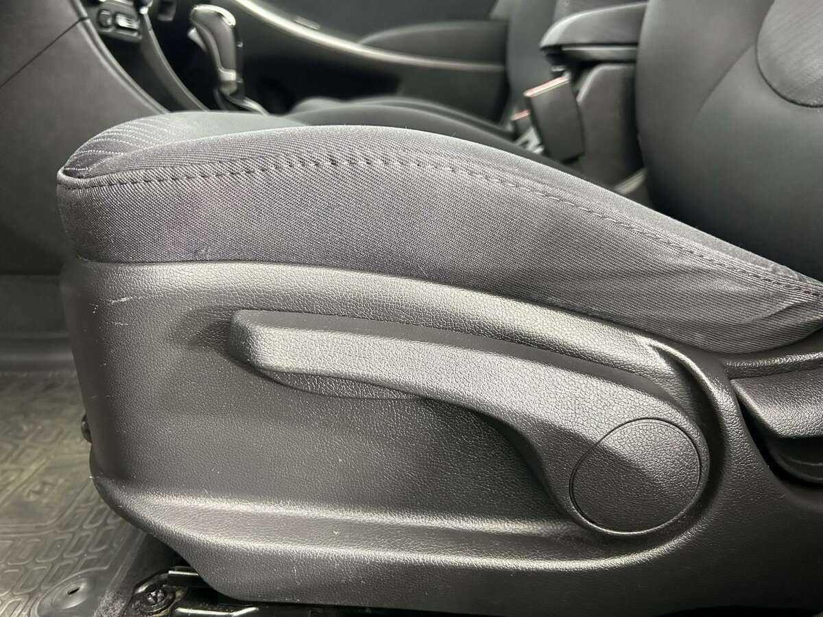 Купить Hyundai Solaris, 2015, 66 300 км.. Фото: #9