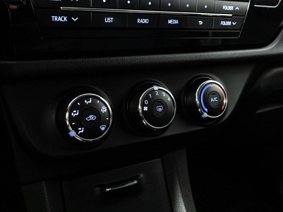 Купить Toyota Corolla, 2013, 149 427 км.. Фото: #16