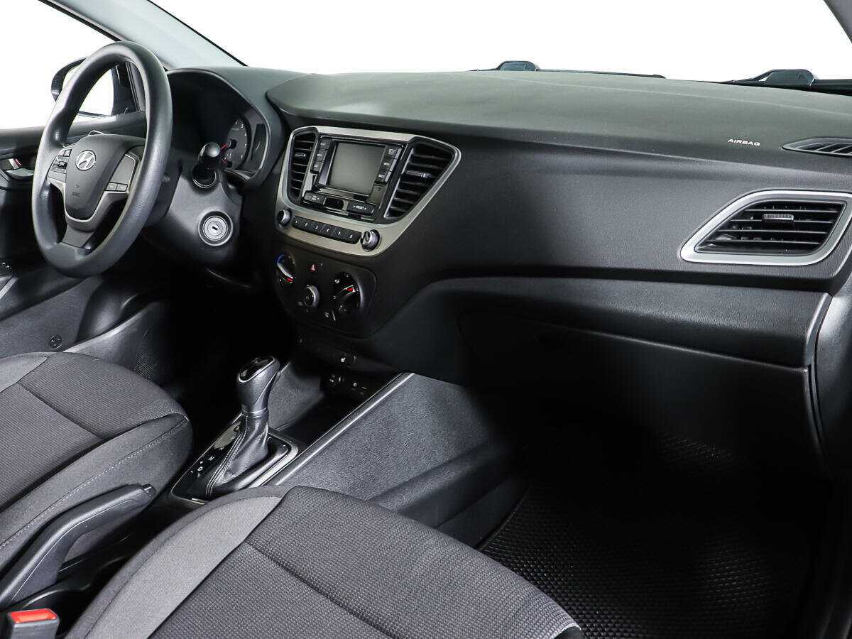 Купить Hyundai Solaris, 2017, 75 447 км.. Фото: #8