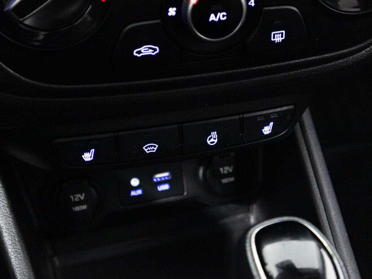 Купить Hyundai Solaris, 2018, 165 780 км.. Фото: #14