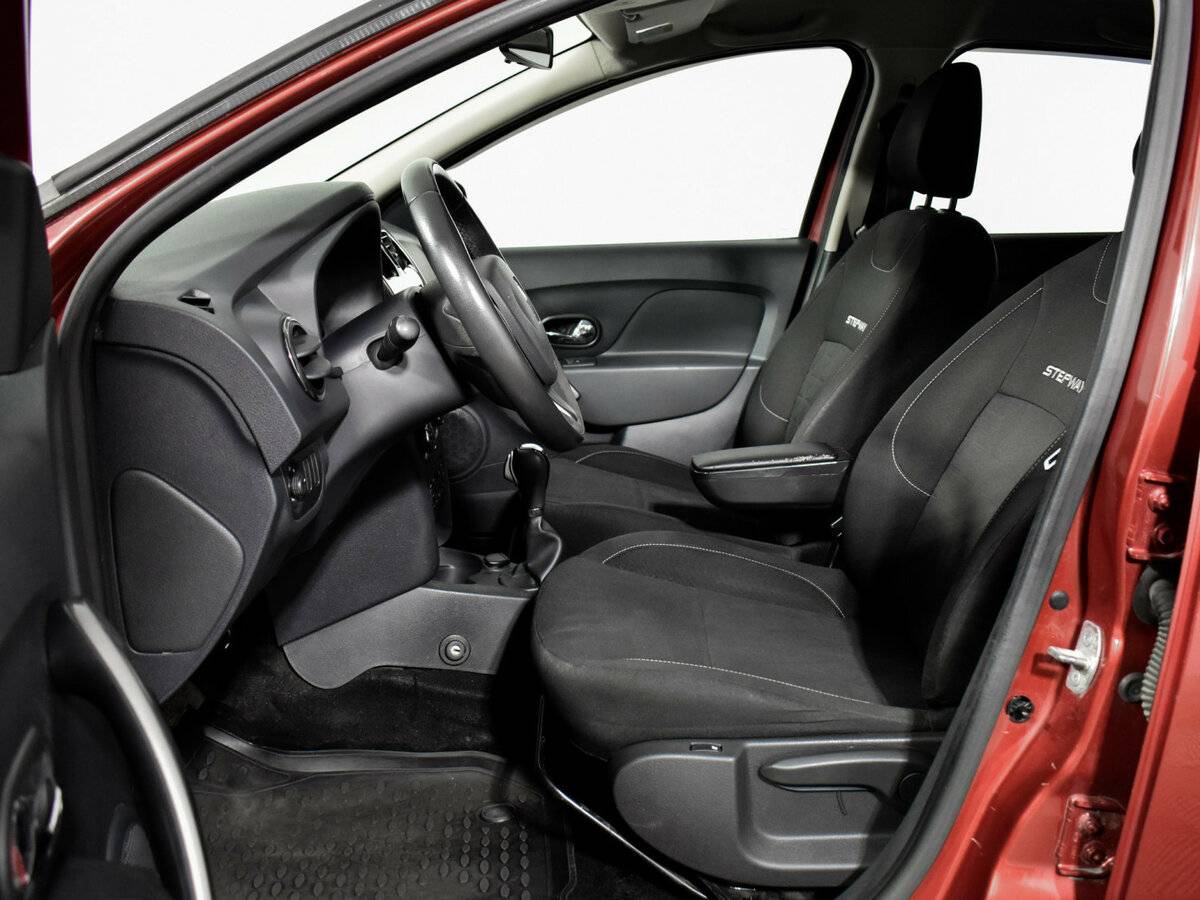 Купить Renault Sandero, 2016, 300 912 км.. Фото: #9