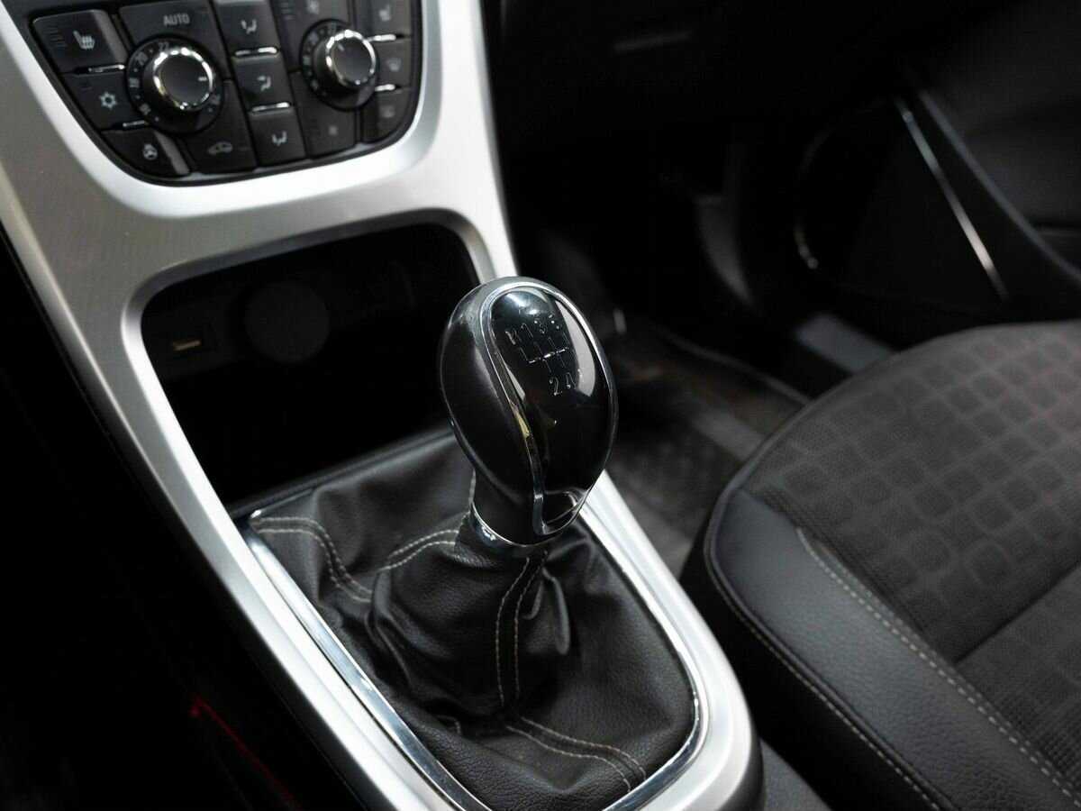 Купить Opel Astra, 2013, 209 300 км.. Фото: #20