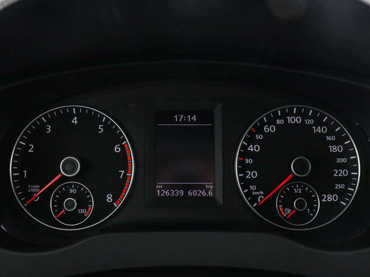 Купить Volkswagen Jetta, 2013, 127 564 км.. Фото: #9