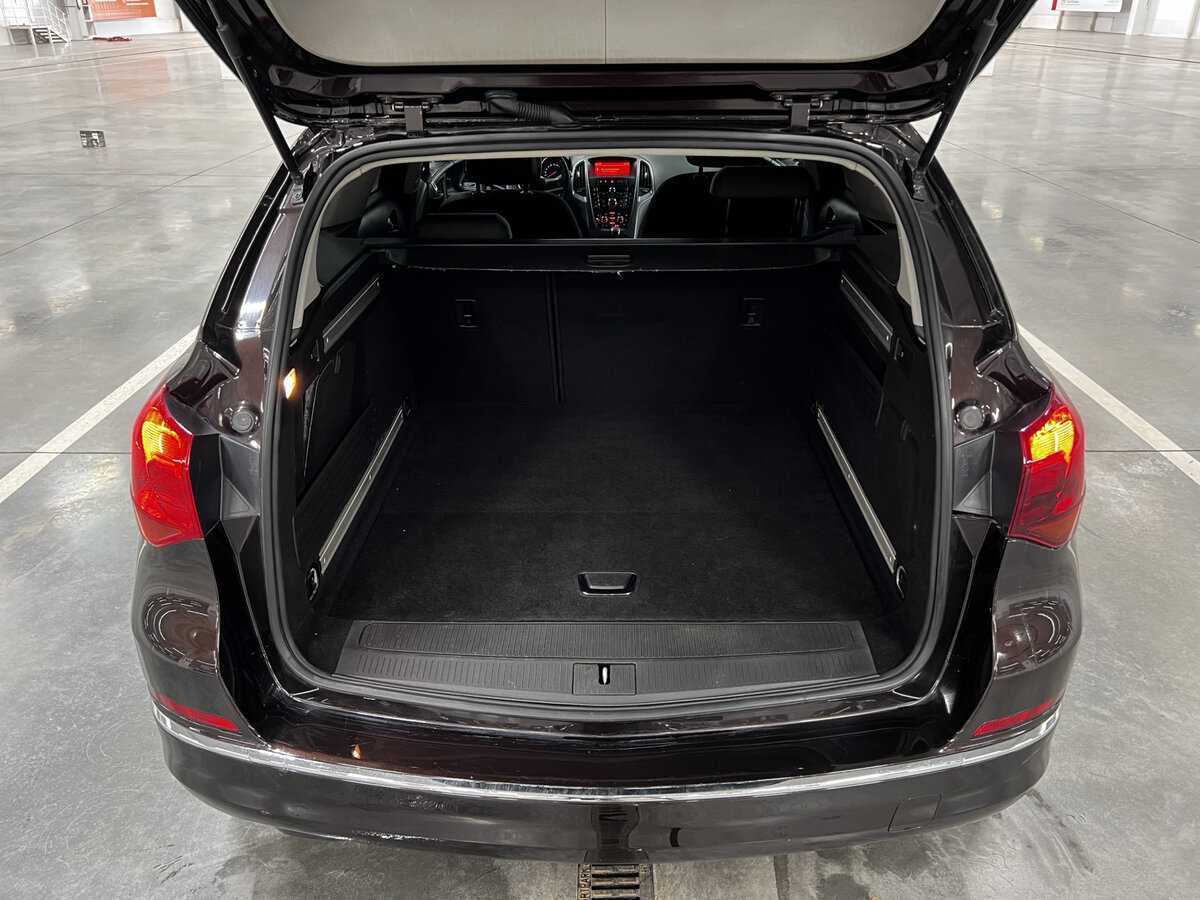 Купить Opel Astra, 2013, 137 218 км.. Фото: #9