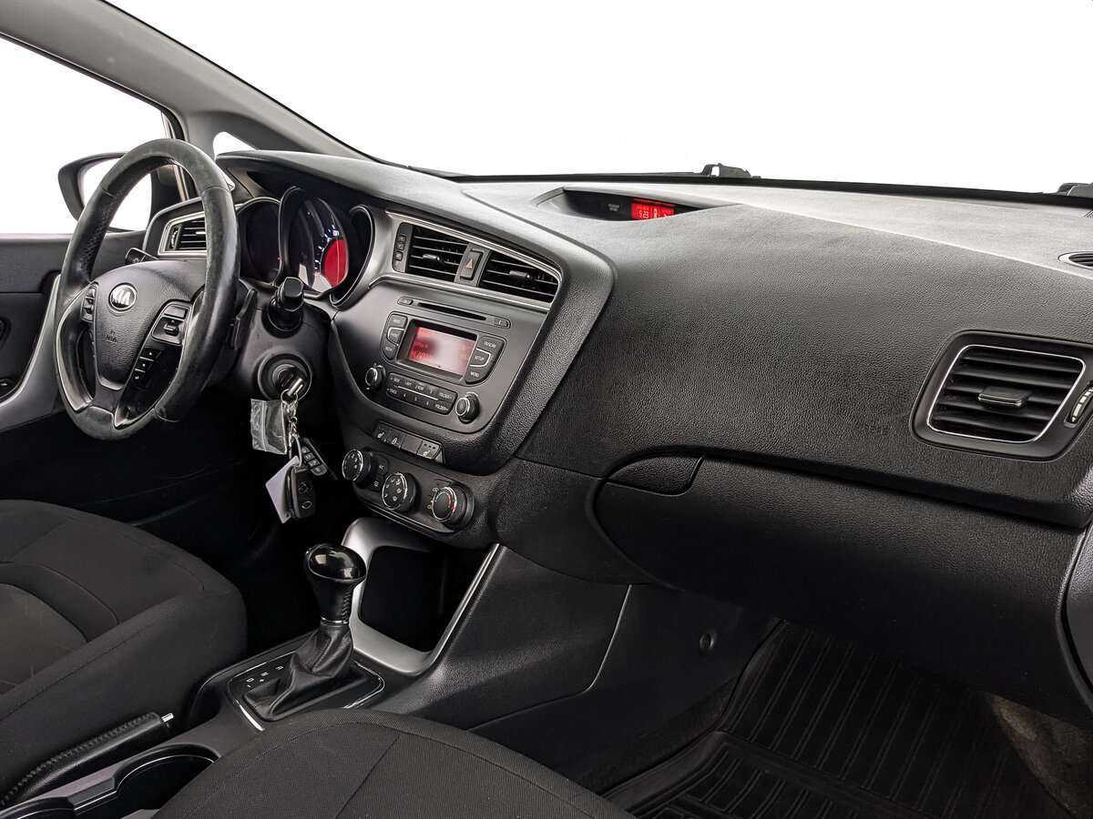 Купить Kia Ceed, 2015, 190 835 км.. Фото: #8