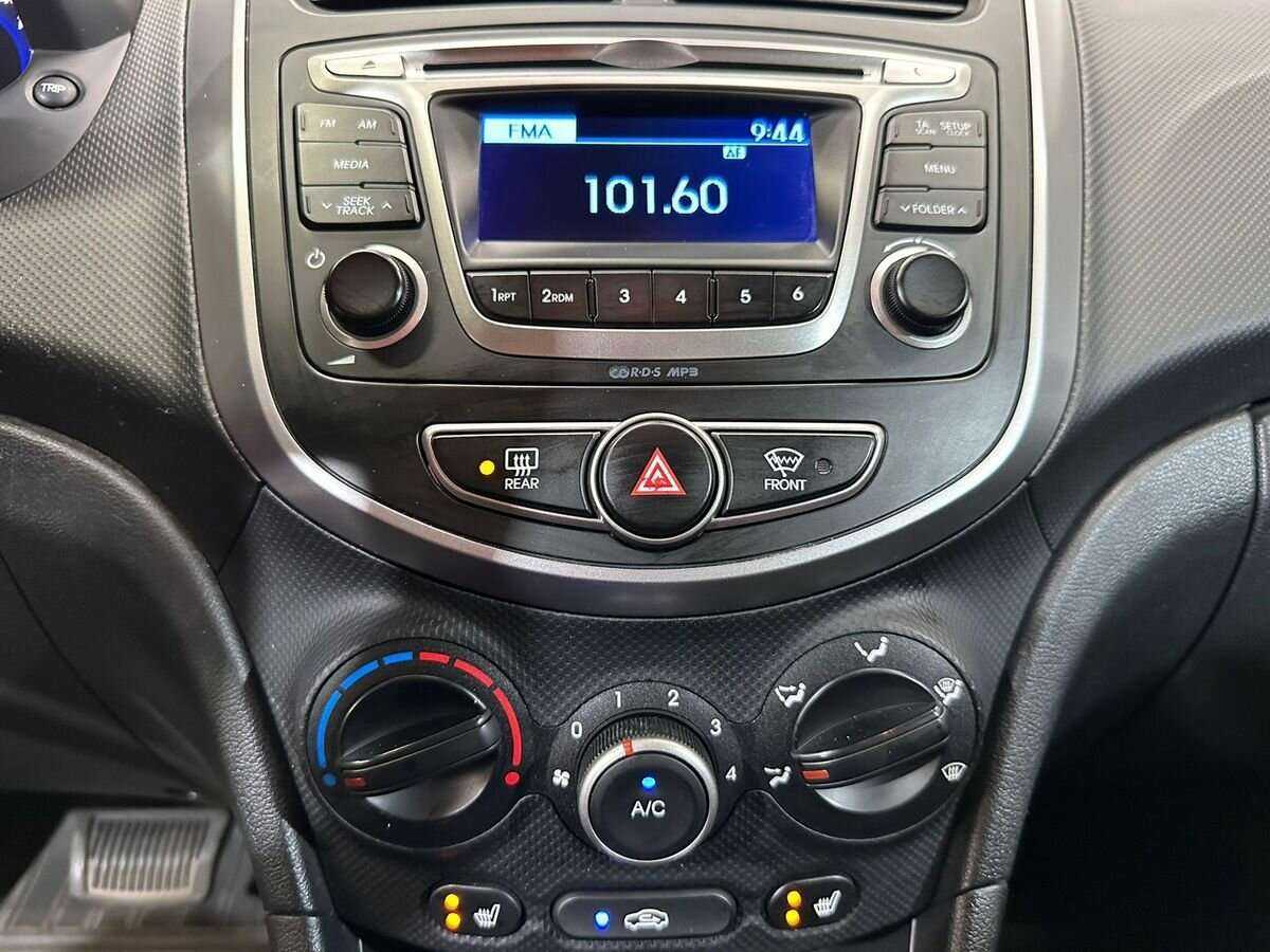 Купить Hyundai Solaris, 2015, 98 464 км.. Фото: #12