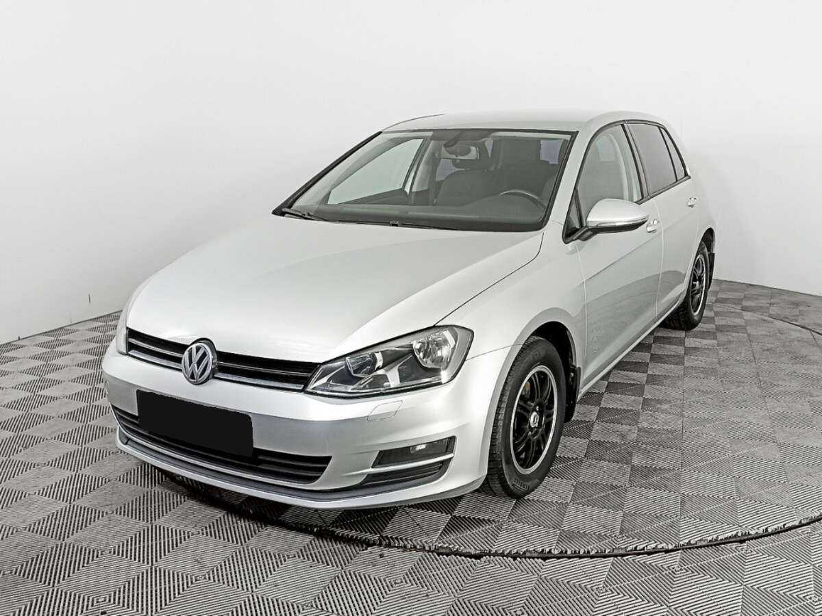Купить Volkswagen Golf, 2013, 151 255 км.. Посмотреть фото